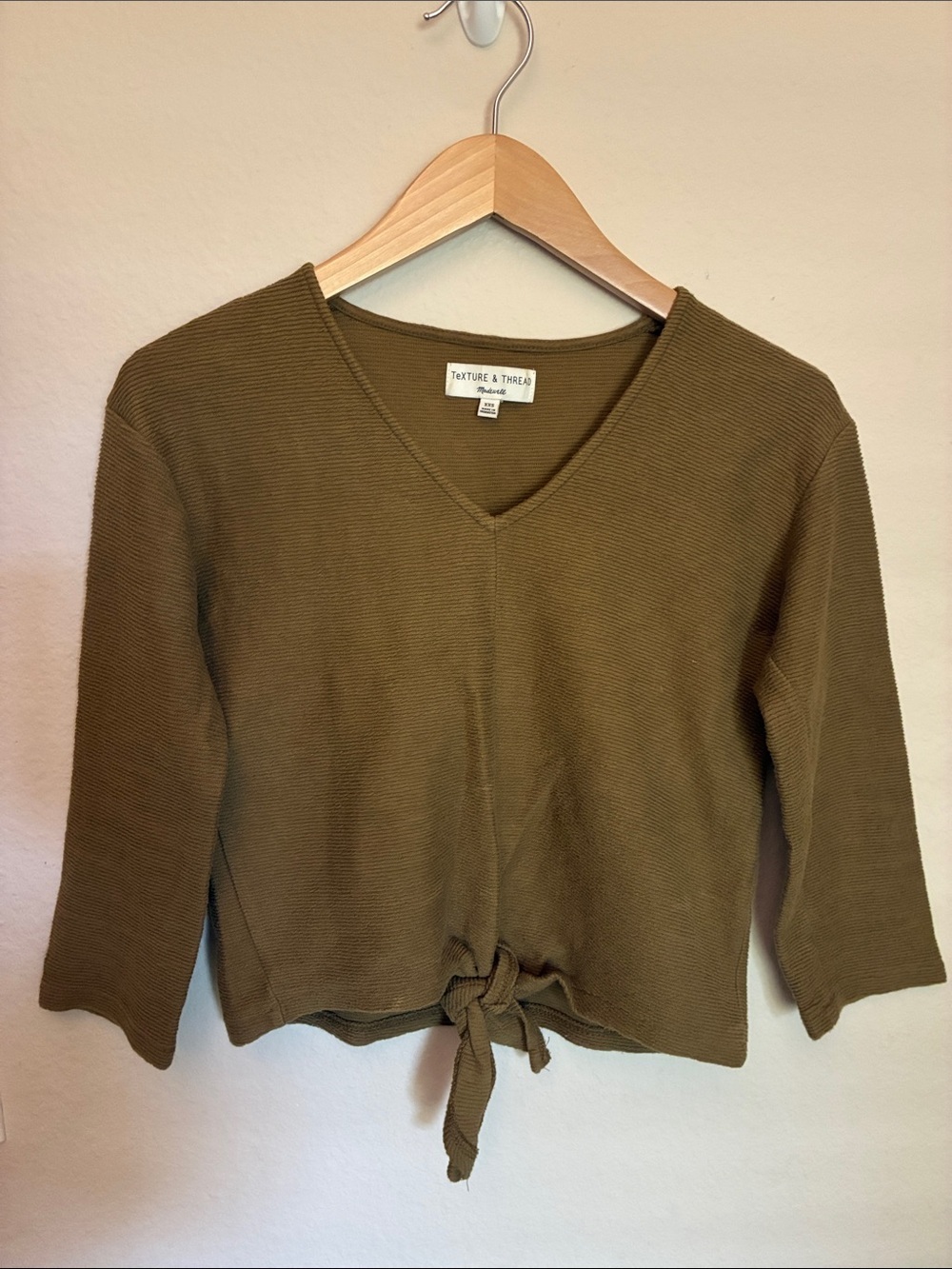 Madewell Texture & Thread Olive V-Neck Knit Top